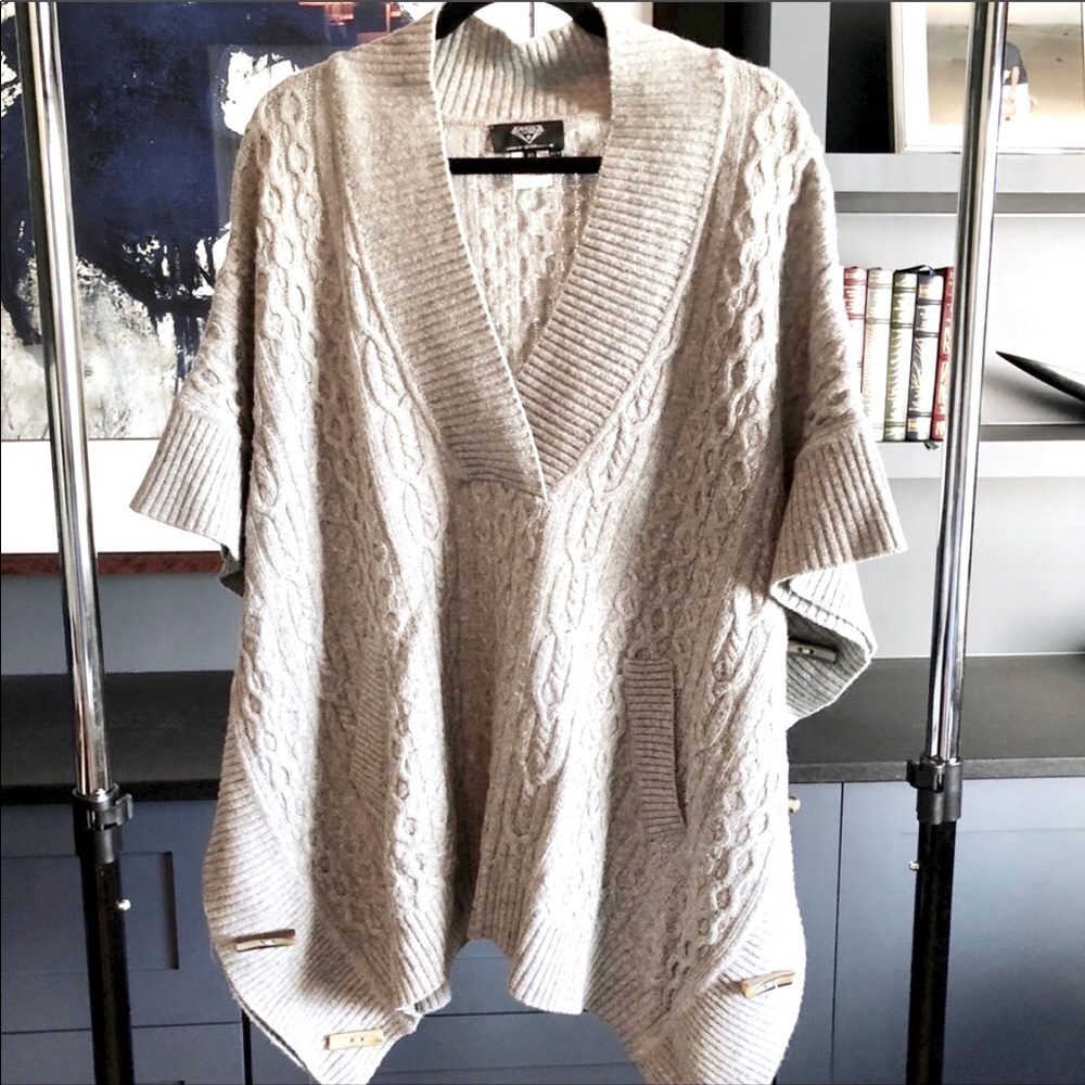 Chunky Knit Wool Cape XS